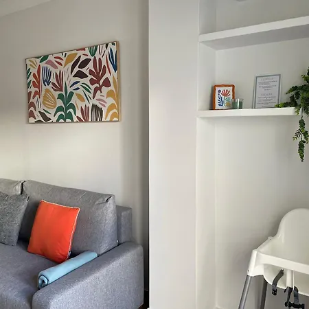 Nic Apartment *